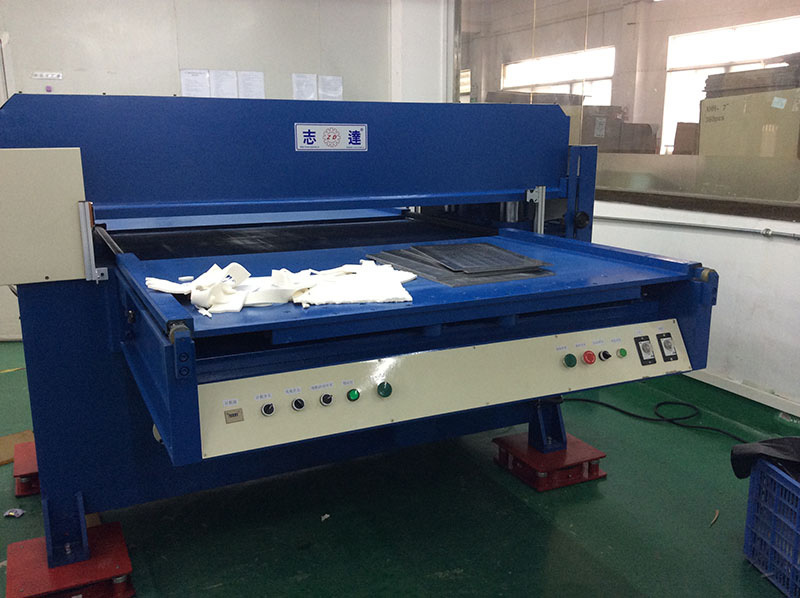 單(dan)（雙）邊自動送(song)料裁斷機